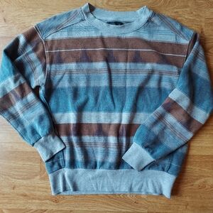 Prana Sustainable Quality Crewneck Grunge Sweatshirt